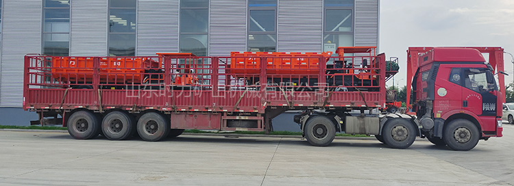 時力礦車，專業(yè)打造！貴州某銅礦定制兩臺礦用四不像運輸車發(fā)貨