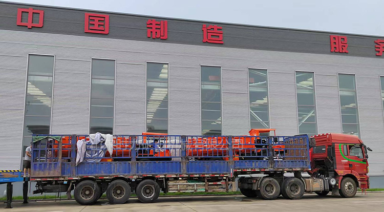 客戶的信任，就是我們前進的動力！5噸礦用運輸車發(fā)貨煙臺某礦