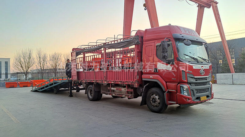 2臺(tái)3.5噸礦用電動(dòng)自卸三輪車(chē)發(fā)往河南