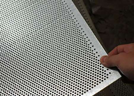 不銹鋼沖孔網(wǎng)在沖孔操作中應(yīng)避免哪些問題 不銹鋼沖孔網(wǎng)在沖孔操作中應(yīng)避免哪些問題